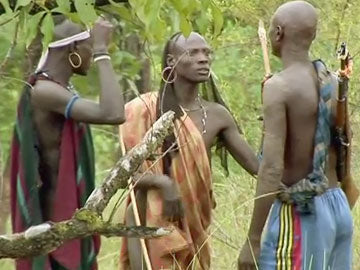 Shooting with Mursi