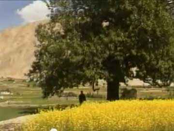 ANCIENT FUTURES: Learning from Ladakh