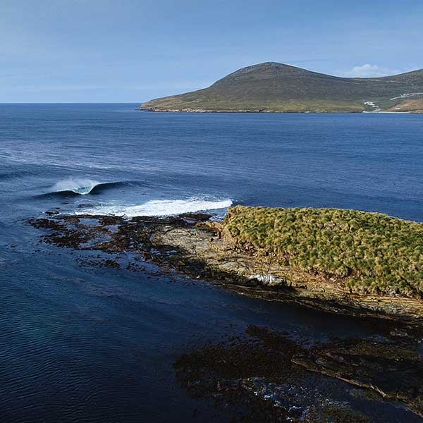 Transcending Waves - A South Atlantic Expedition